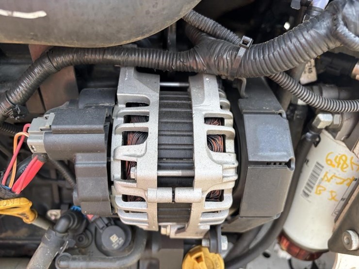 2021-bobcat-t450-image-37