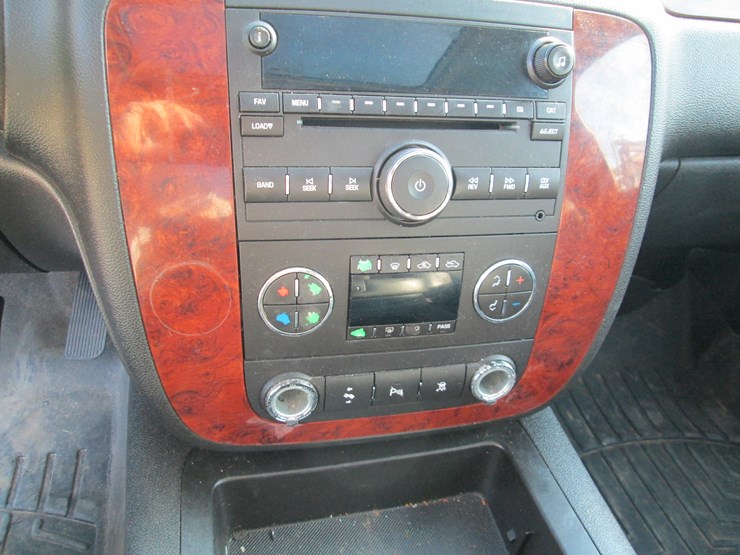 #37320-•-2011-chevrolet-silverado-4x4-pickup-1gcrkte32bz269380-image-24