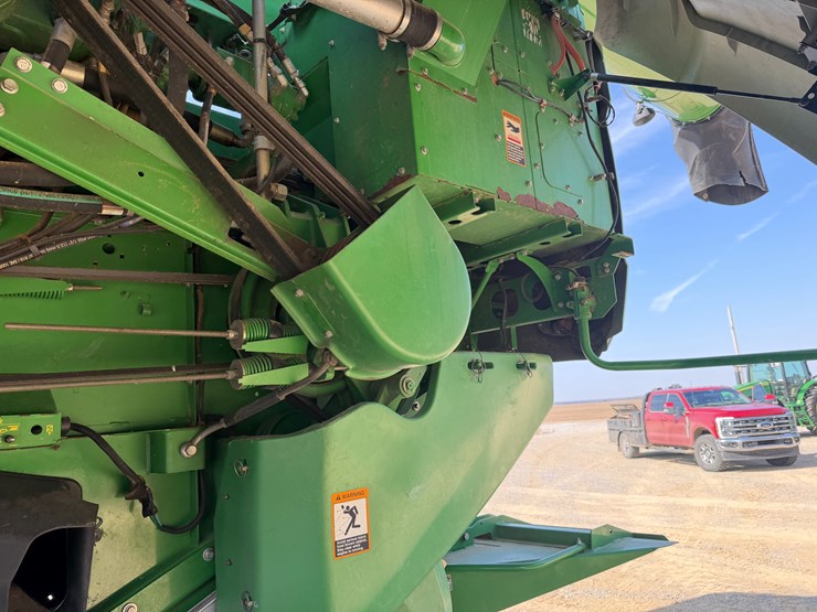 2014-john-deere-s670-image-82