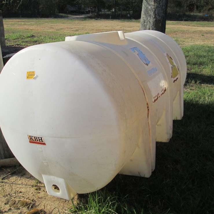 #37310 • KBH 700gal Poly Tank