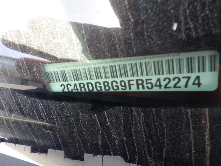 2015-dodge-grand-caravan-image-15