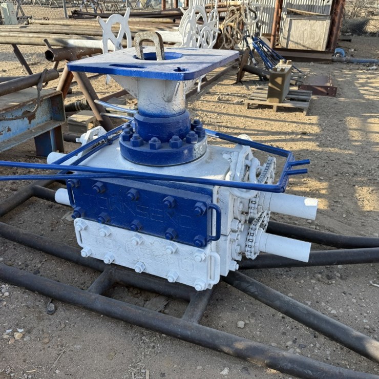 7-1/16 TOWNSEND 3M 2-7/8 DBL MANUAL BLOWOUT PREVENTER, CHARTED