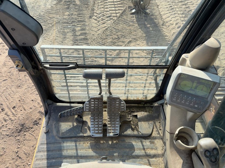 2008-deere-160d-lc-image-37