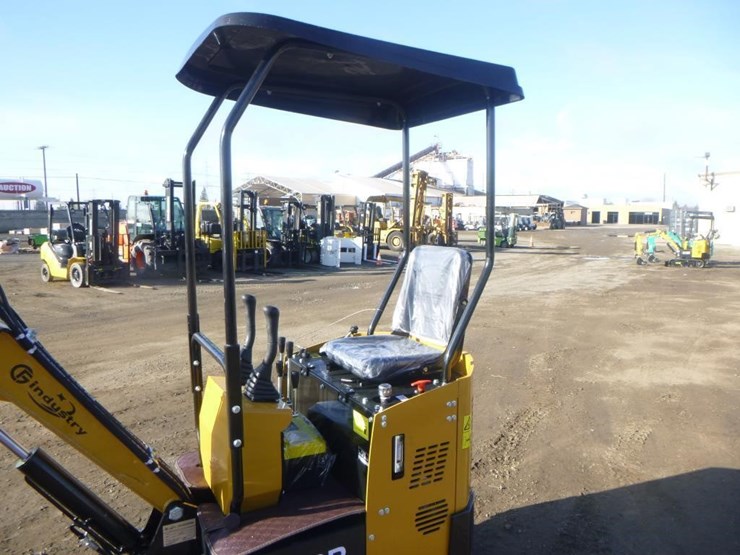 2025-agt-h12r-hydraulic-excavator-image-18