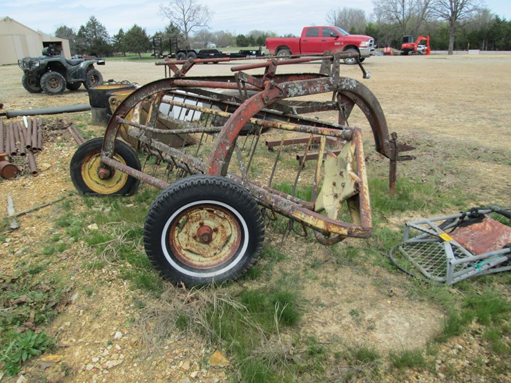 new-holland-256-image-3