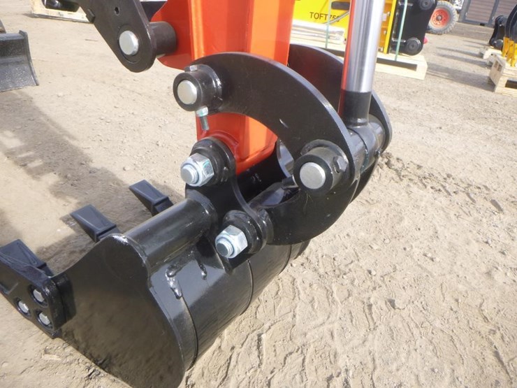 2025-tpm-20khydraulic-excavator-image-11