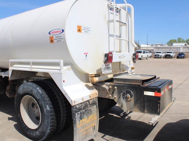 2018-ford-f750-image-5