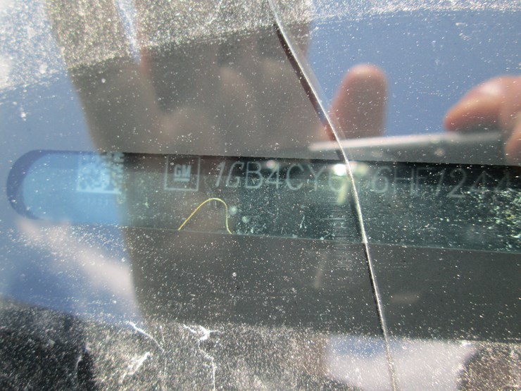 2017-chevrolet-3500hd-image-47