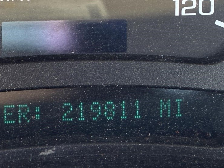 2005-chevrolet-silverado-2500-image-15