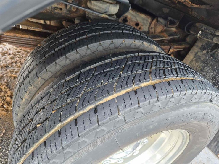 2007-ford-f550-image-13