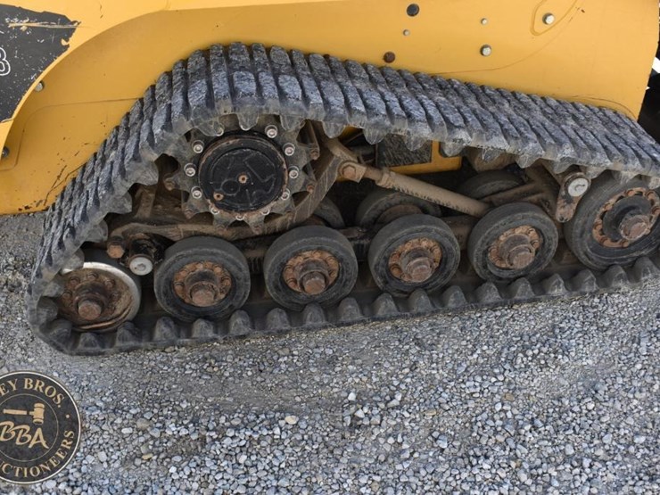 2012-caterpillar-257b3-image-42