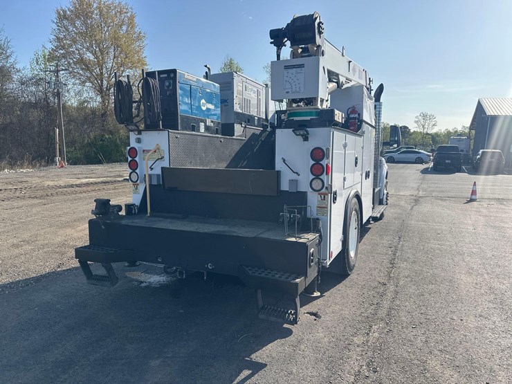 2019-ford-f750-image-4