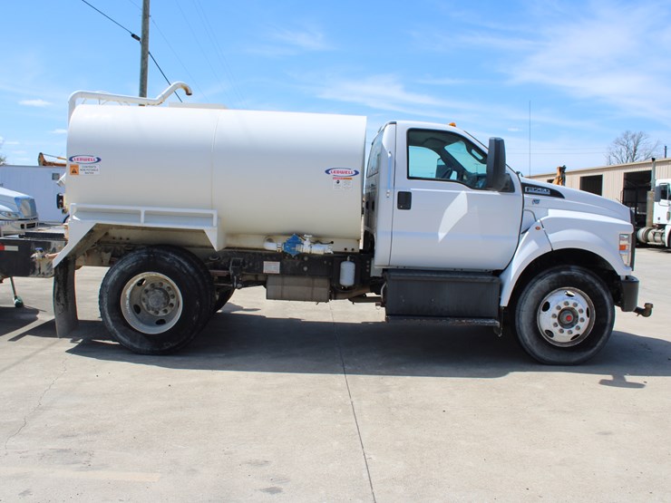 2018-ford-f750-image-2