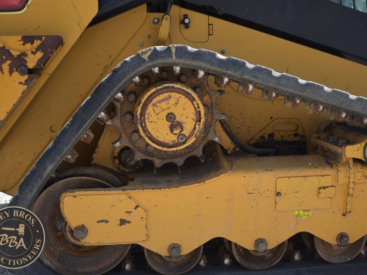 2023-caterpillar-259d3-image-33