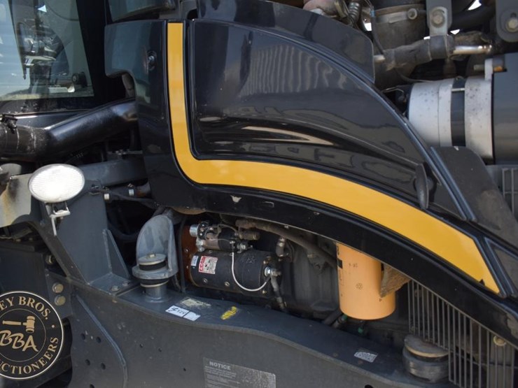 2004-challenger-mt765b-image-18