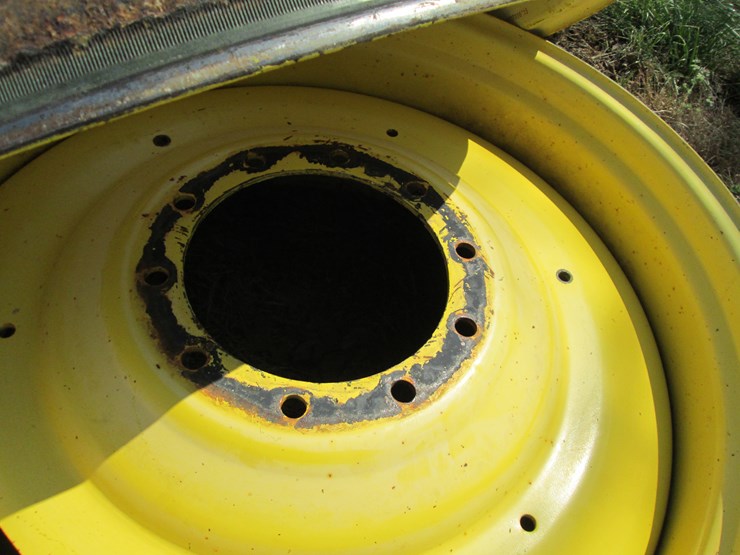 john-deere-16-image-4