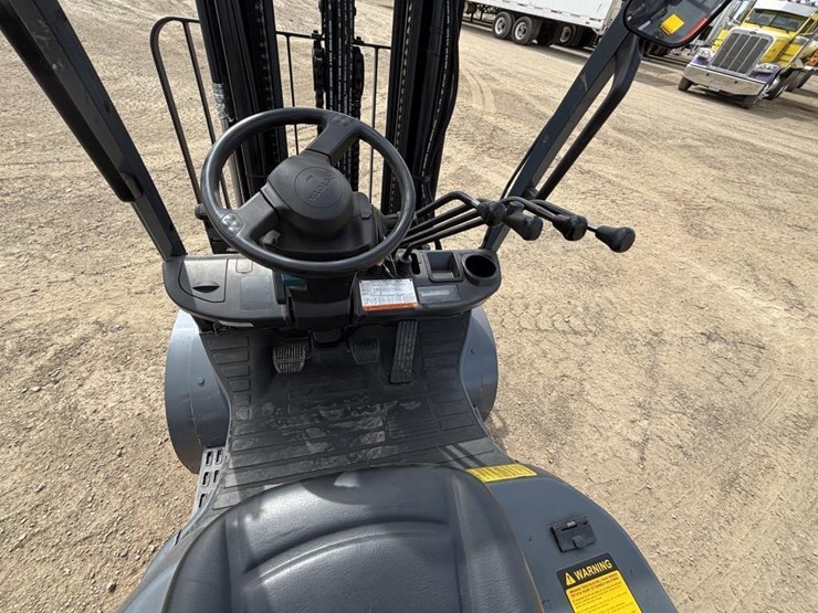 2013-toyota-8fgcu32-image-19