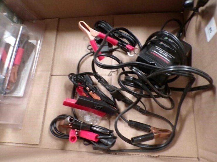 box-of-battery-tenders-image-3