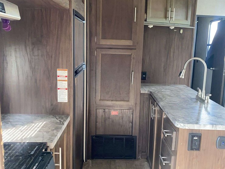 2019-forest-river-xlr-boost-31qb-image-9