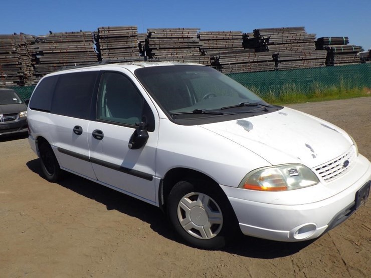 2003-ford-windstar-image-2