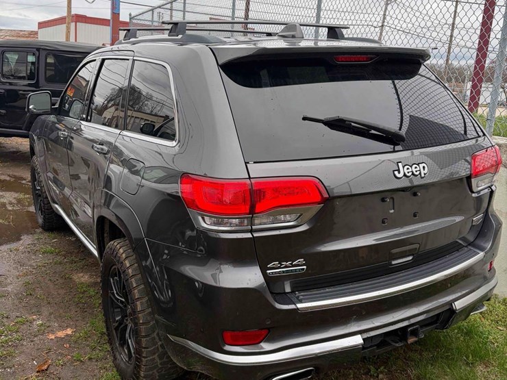 2015-jeep-grand-cherokee-image-3