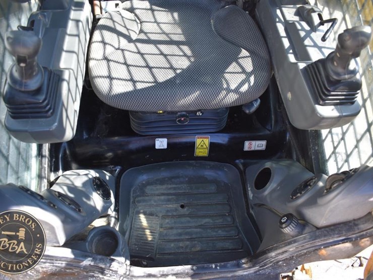 2023-caterpillar-259d3-image-57