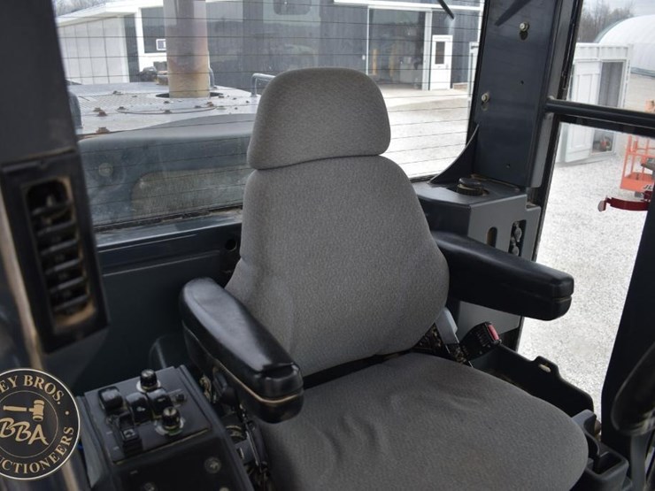 2007-deere-672d-image-63