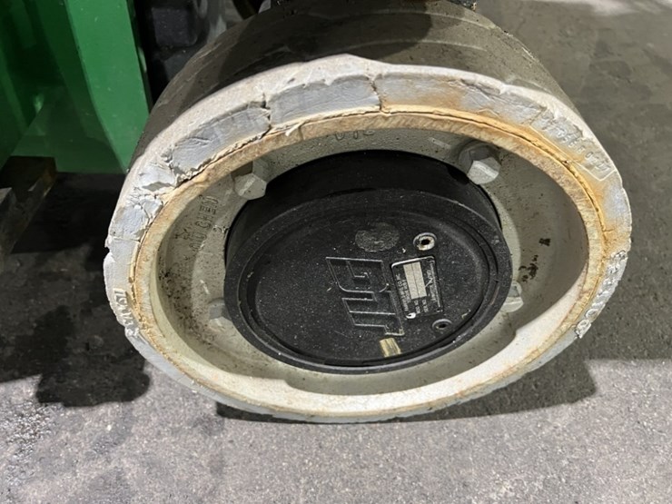 2017-jlg-1930es-image-13