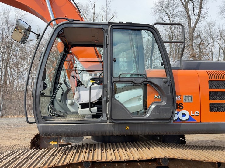 2018-hitachi-zx250-lc-6n-----image-35