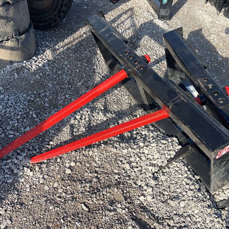 New Kivel Single Prong skidsteer Bale Spear