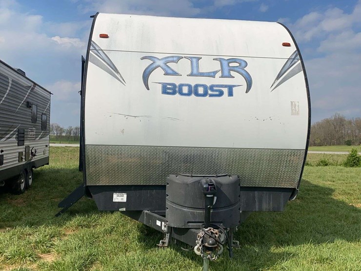 2019-forest-river-xlr-boost-31qb-image-1