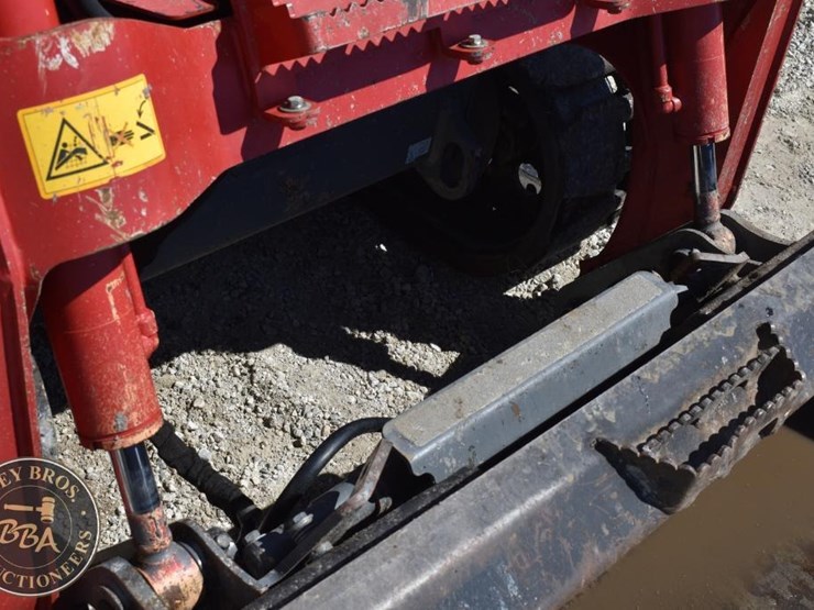 2020-takeuchi-tl8r2-image-19