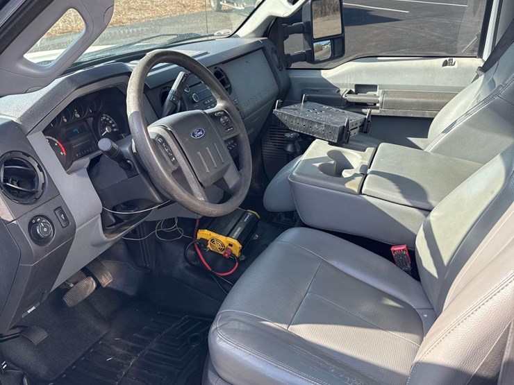 2016-ford-f350-image-15