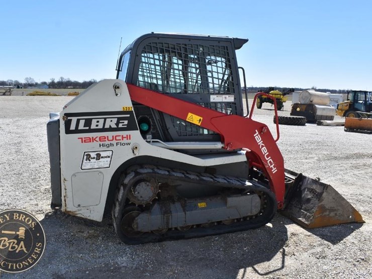 2020-takeuchi-tl8r2-image-11