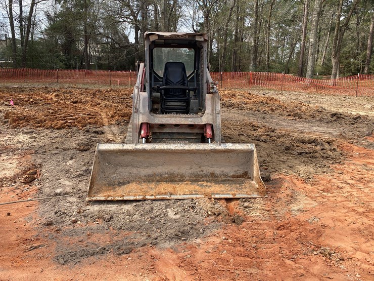 2014-takeuchi-tl8-image-9