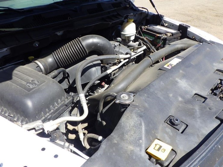 2014-dodge-1500-image-11