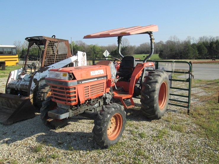kubota-l4300-image-1