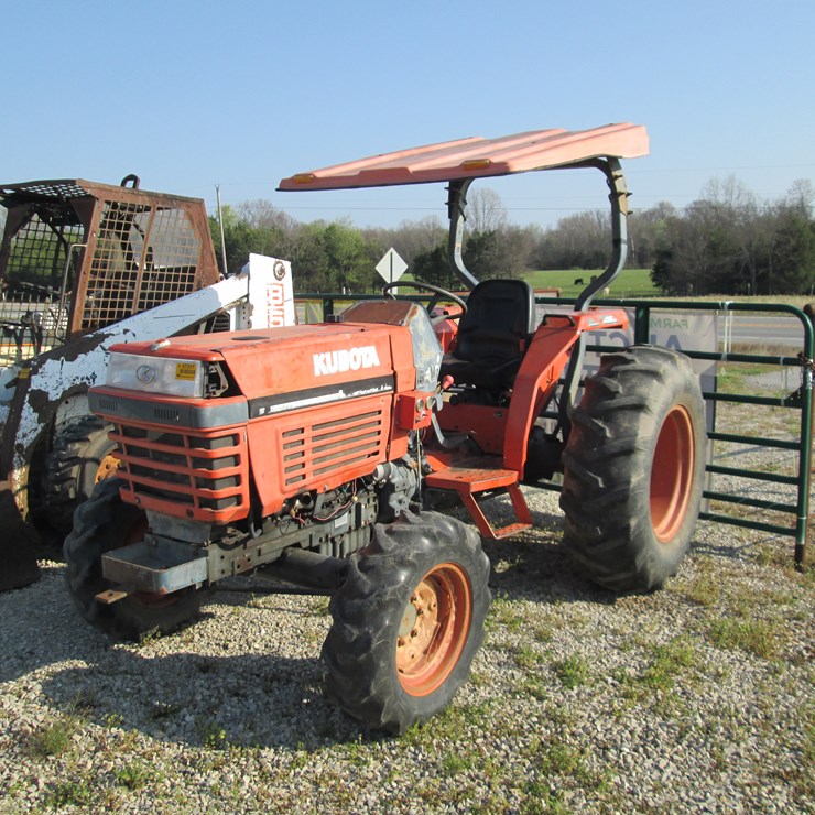 KUBOTA L4300