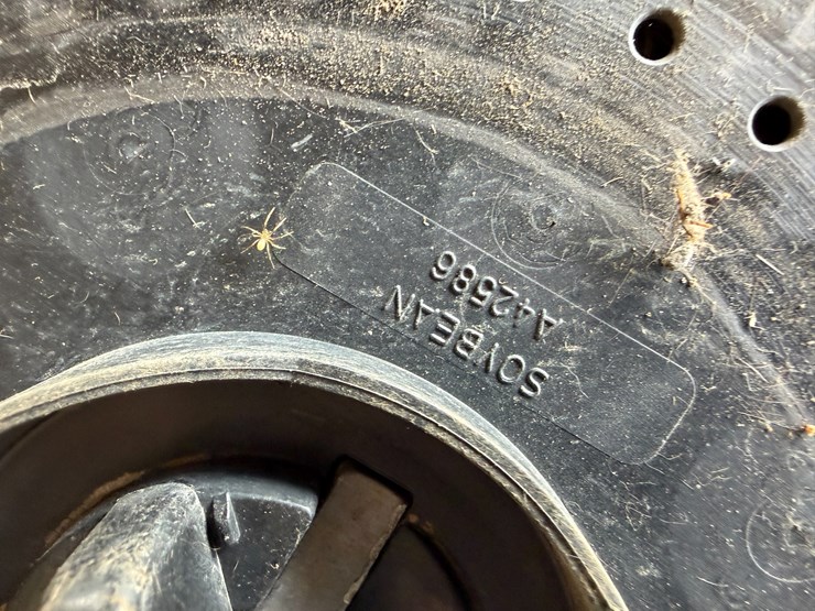 john-deere-7300-image-52