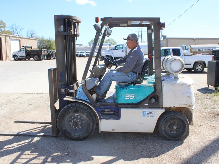 1997-komatsu-fg25c-12-image-2