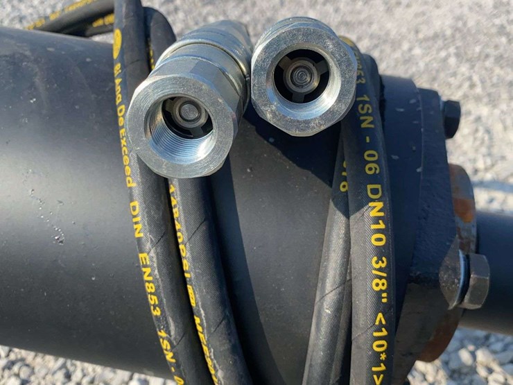 18"-skid-steer-auger-image-2