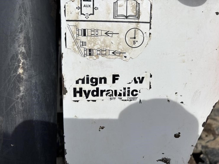 2017-bobcat-t650-image-14