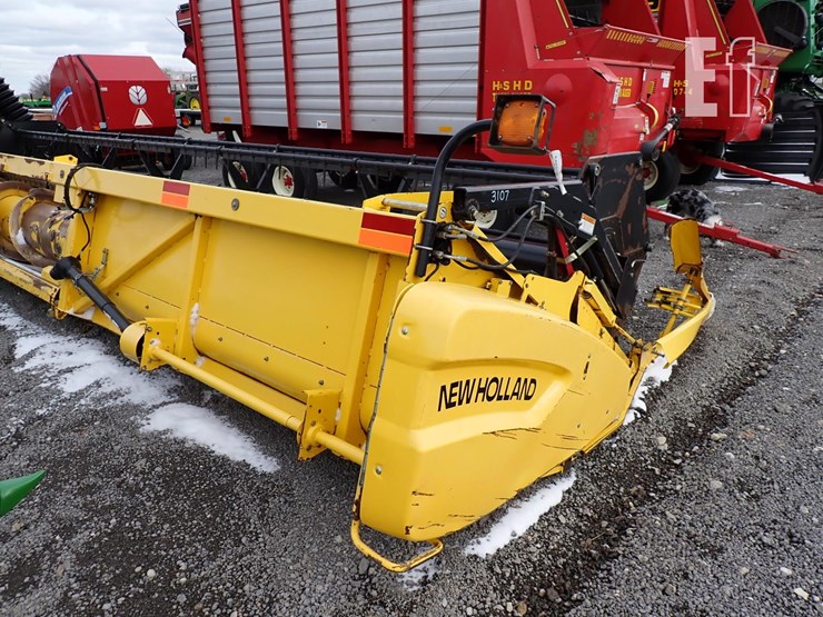 new-holland-73c-image-4