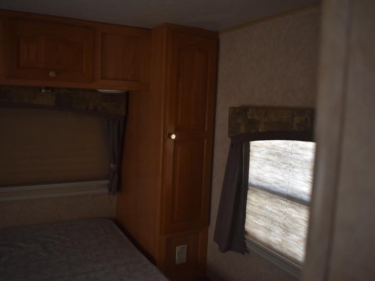 2008-forest-river-rockwood-8318ss-42661-image-46