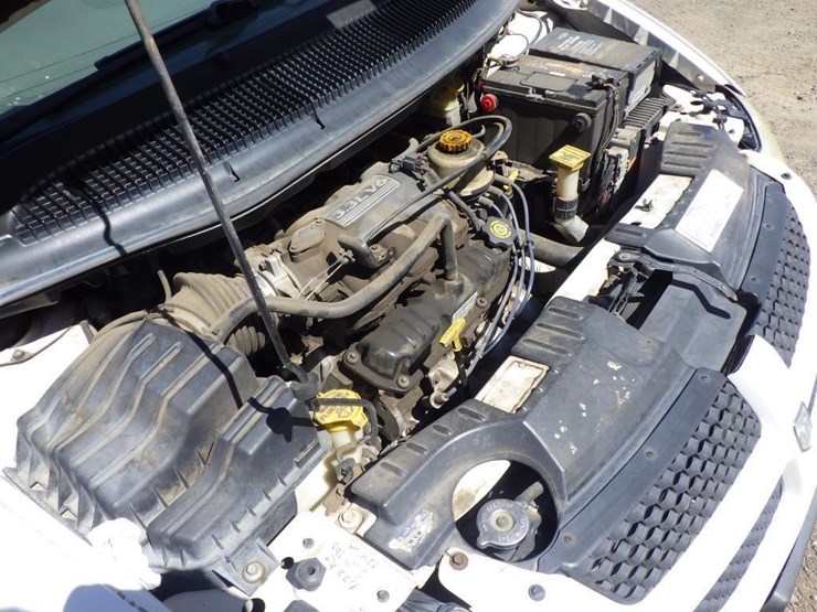 2002-dodge-grand-caravan-image-11