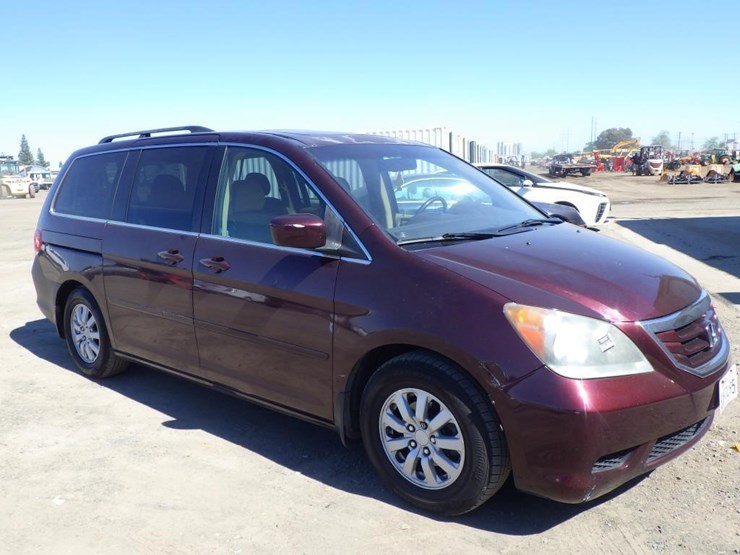 2010-honda-odyssey-image-2
