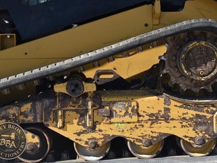 2023-caterpillar-259d3-image-36