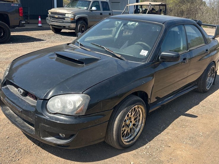2004-subaru-impreza-awd-sedan-image-1