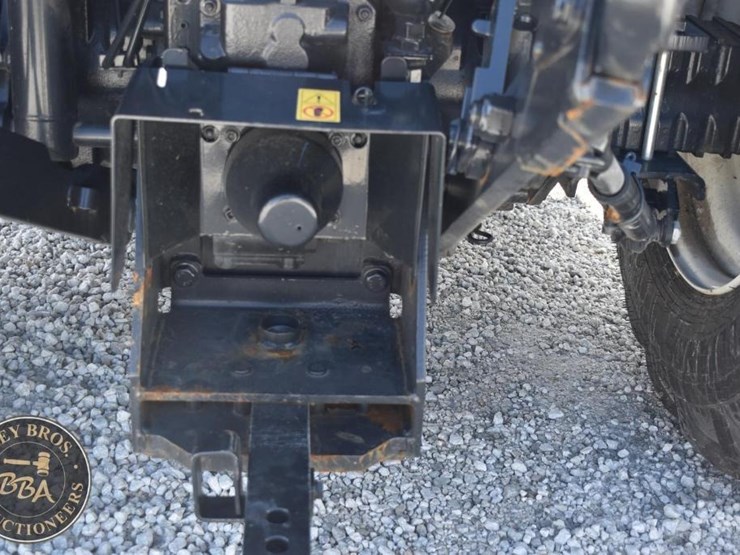 2023-new-holland-workmaster-120-image-35