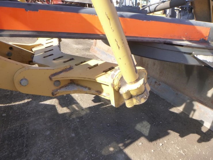 2008-deere-772d-image-22